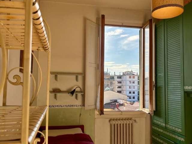 Stanza in appartamento con 3 camere da letto in affitto, Faentina, Firenze