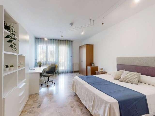 Stanza in appartamento con 3 camere da letto in affitto, Padova