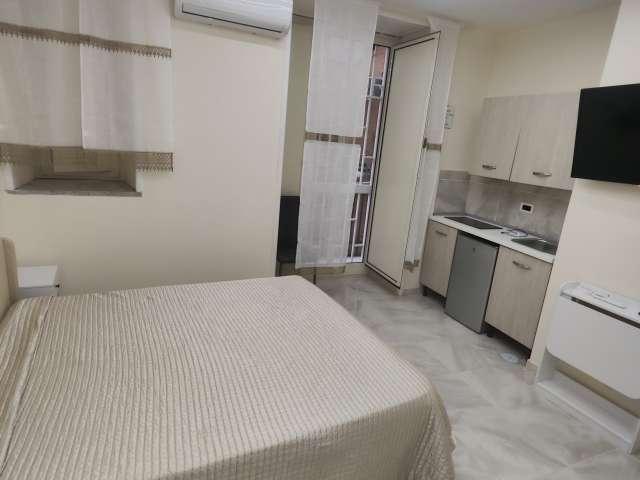 Stanza in appartamento condiviso a Napoli