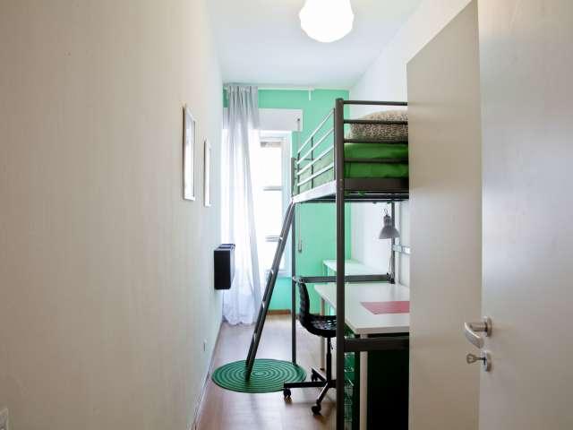 Stanza in appartamento condiviso a Trieste, Roma