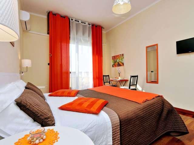Stanza in appartamento condiviso con 3 camere da letto a Roma