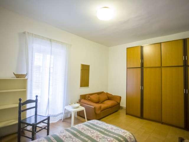 Stanza in appartamento condiviso con 2 camere da letto in affitto a Ottavia, Roma