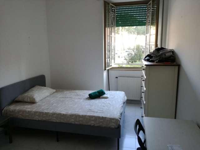 Stanza in appartamento condiviso con 2 camere da letto in affitto a Centocelle