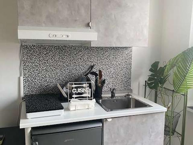 Stanza in appartamento condiviso con 2 camere da letto in affitto a Villapizzone