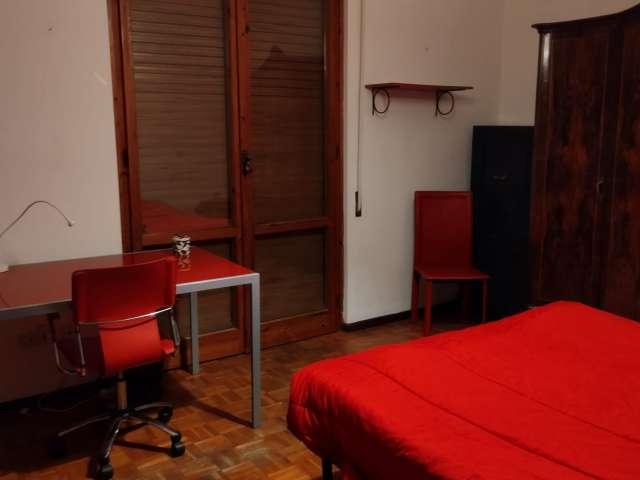 Stanza in appartamento condiviso con 5 camere da letto in affitto a Elce, Perugia