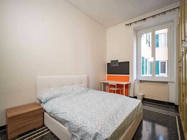 Stanza in appartamento condiviso da 10 posti letto in affitto, Genova
