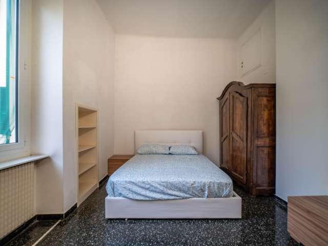 Stanza in appartamento condiviso da 10 posti letto in affitto, Genova