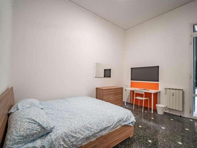Stanza in appartamento condiviso da 10 posti letto in affitto, Genova