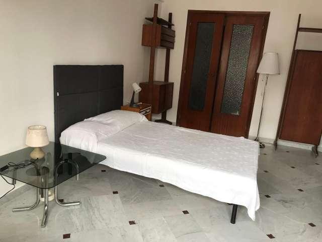 Stanza in appartamento condiviso in affitto a Gordiani, Roma