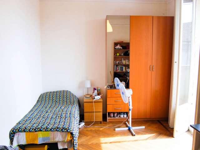 Stanza in appartamento condiviso in affitto a Loreto, Milano