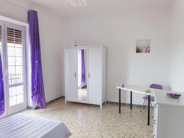 Stanza in appartamento condiviso in affitto a Massimina Casal, Roma
