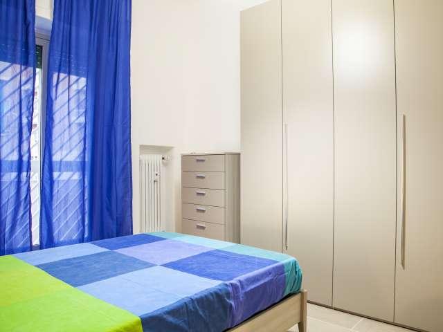Stanza in appartamento condiviso in affitto a Medaglie d'Oro, Roma