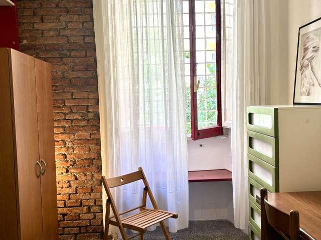 Stanza in appartamento condiviso in affitto a Nomentano, Roma