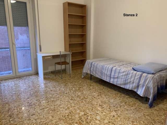 Stanza in appartamento condiviso in affitto a Pietralata, Roma