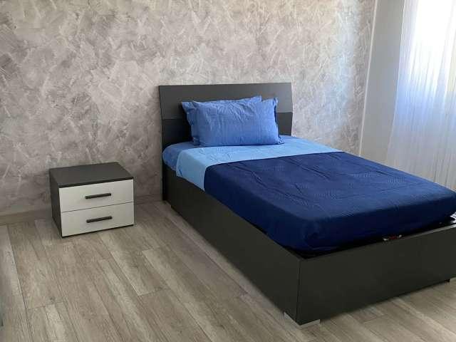 Stanza in appartamento condiviso in affitto a Quarto Oggiaro, Milano