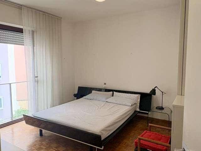 Stanza in appartamento condiviso in affitto a Tortona, Milano