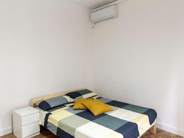 Stanza in appartamento condiviso in affitto a Trionfale, Roma