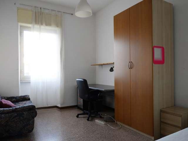 Stanza in appartamento condiviso in affitto ad Affori, Milano