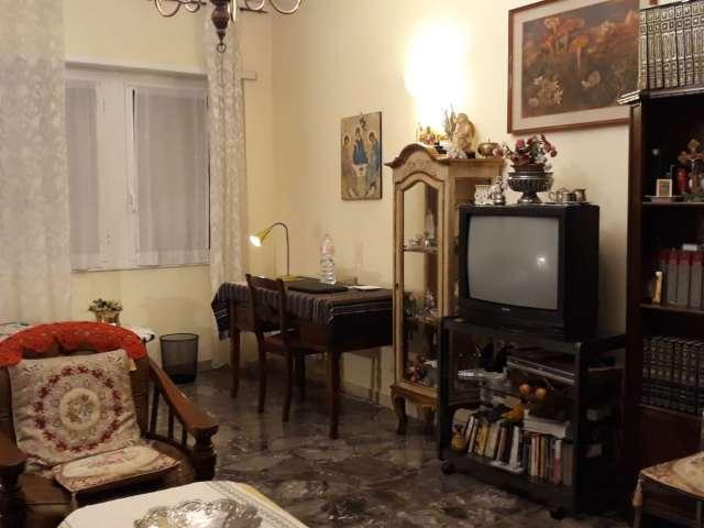 Stanza in appartamento condiviso in affitto ad Appio Latino, Roma