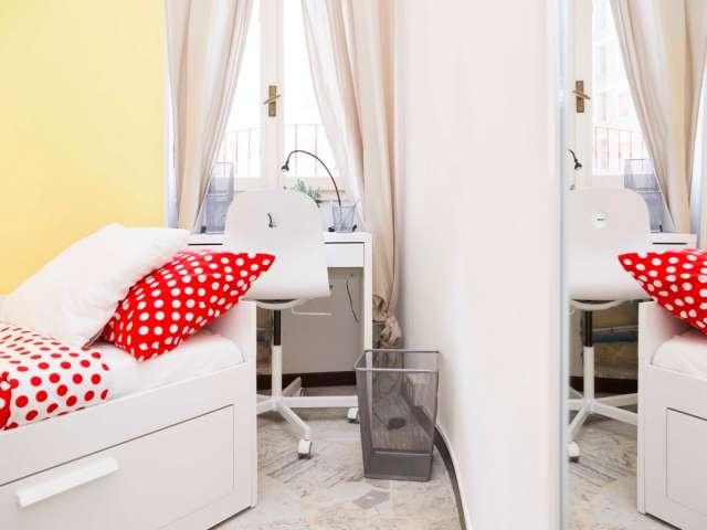 Stanza in appartamento condiviso in affitto, Giambellino, Milano