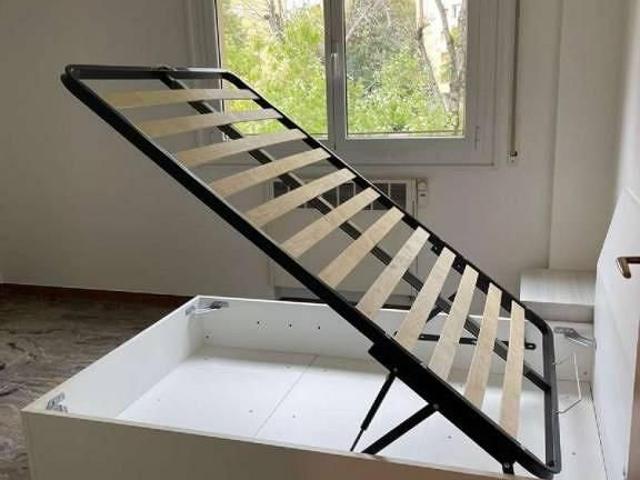 Stanza in appartamento di 145 m² a Bologna