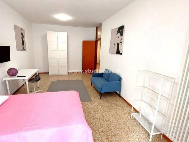 Stanza in appartamento di 16 m² a Rovereto