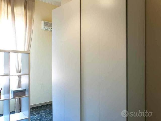 Stanza in appartamento di 188 m² a Bologna