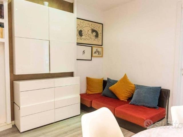Stanza in appartamento di 100 m² a Roma