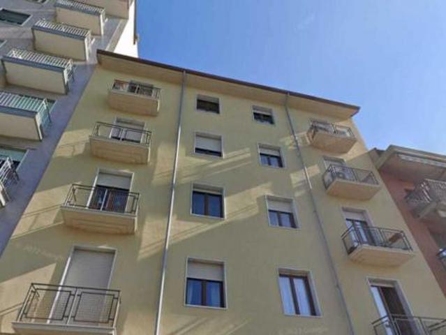 Stanza in appartamento in affitto a Torino