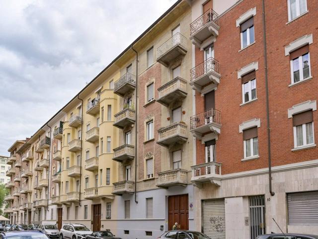 Stanza in appartamento in affitto a Torino