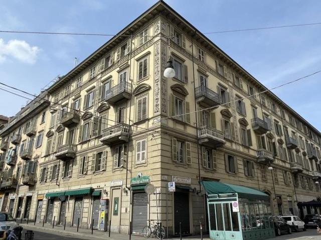 Stanza in appartamento in affitto a Torino