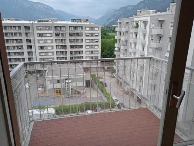 Stanza in appartamento in affitto a Trento