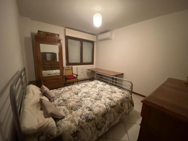Stanza in appartamento in affitto a Bologna