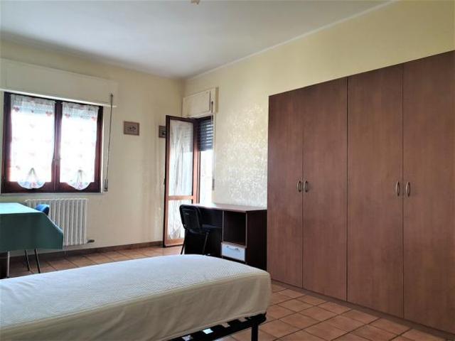 Stanza in appartamento in affitto a Catanzaro