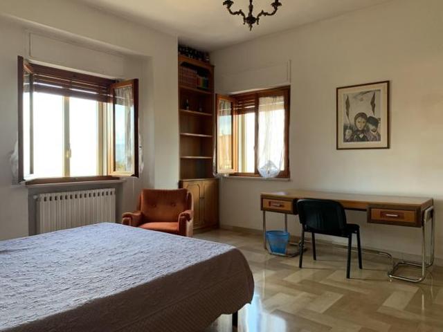 Stanza in appartamento in affitto a Catanzaro