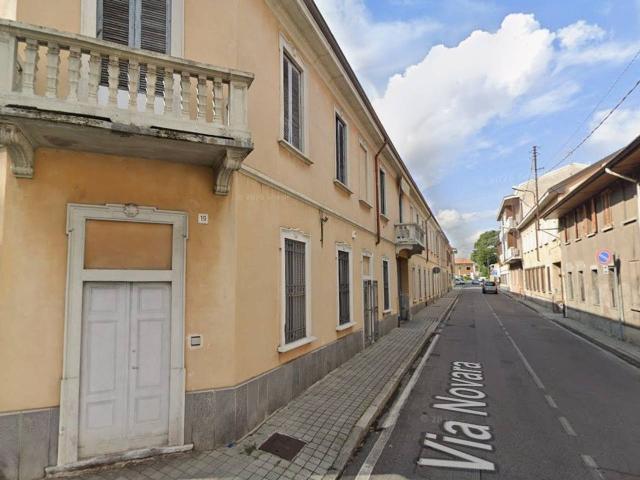Stanza in appartamento in affitto a Cesano Maderno
