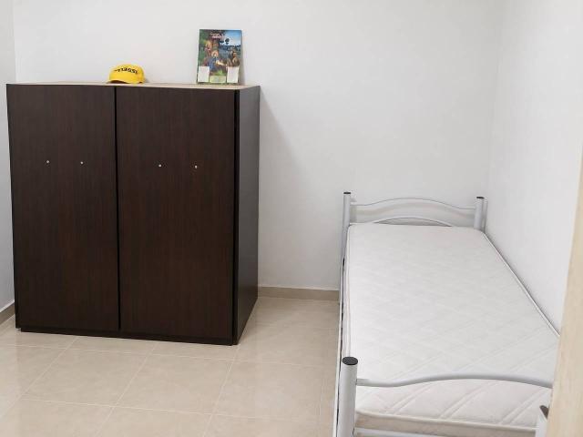 Stanza in appartamento in affitto a Cologno Monzese