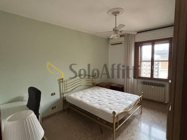 Stanza in appartamento in affitto a Firenze