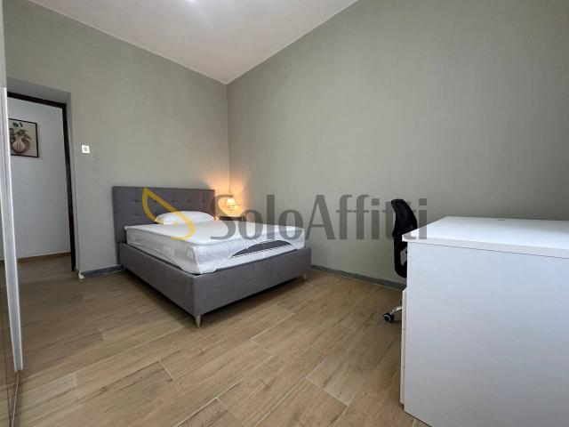 Stanza in appartamento in affitto a Latina