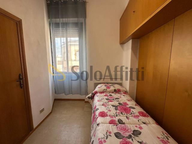 Stanza in appartamento in affitto a Latina