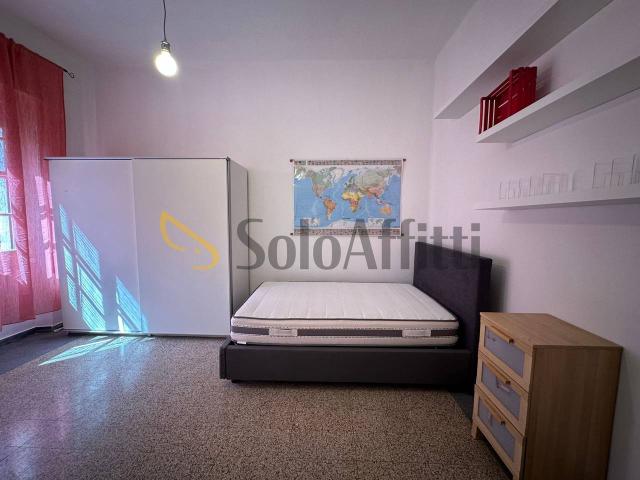 Stanza in appartamento in affitto a Latina