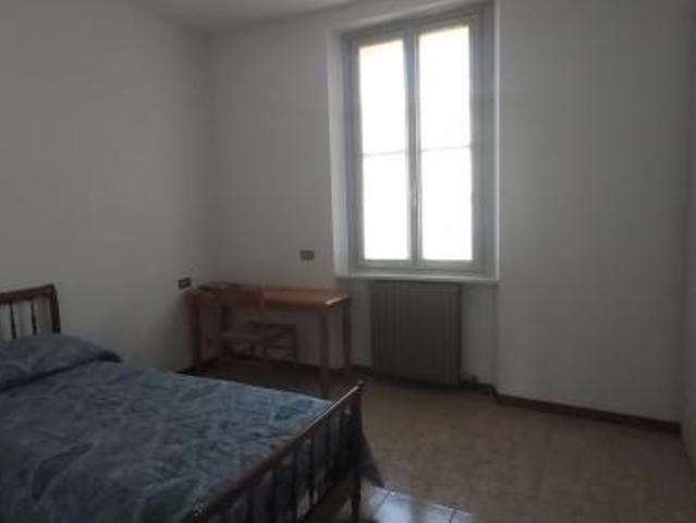 Stanza in appartamento in affitto a Melzo