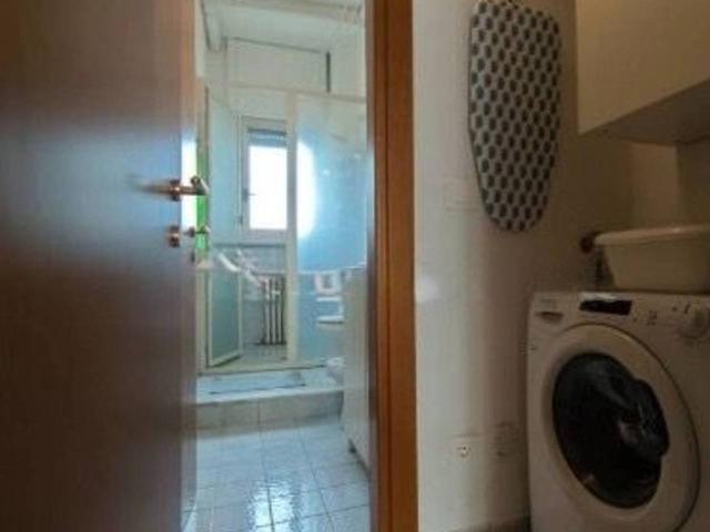 Stanza in appartamento in affitto a Milano