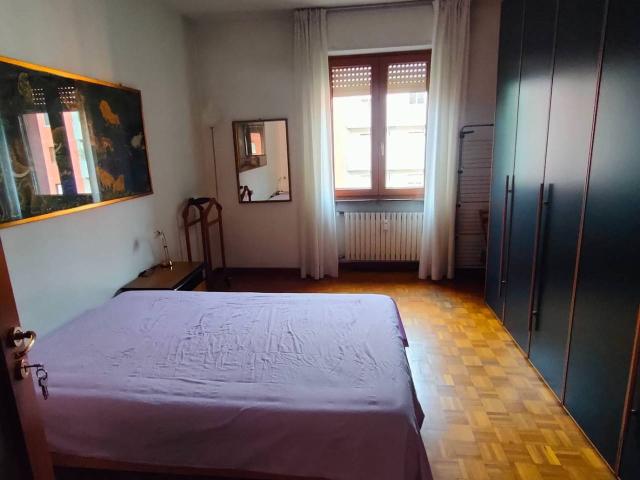 Stanza in appartamento in affitto a Milano