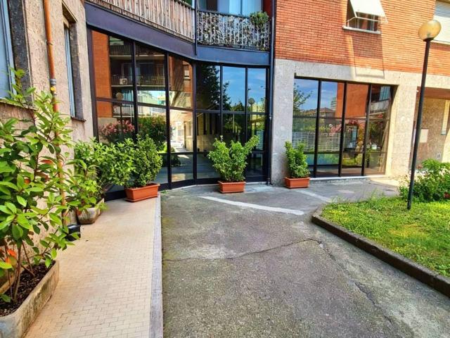 Stanza in appartamento in affitto a Milano