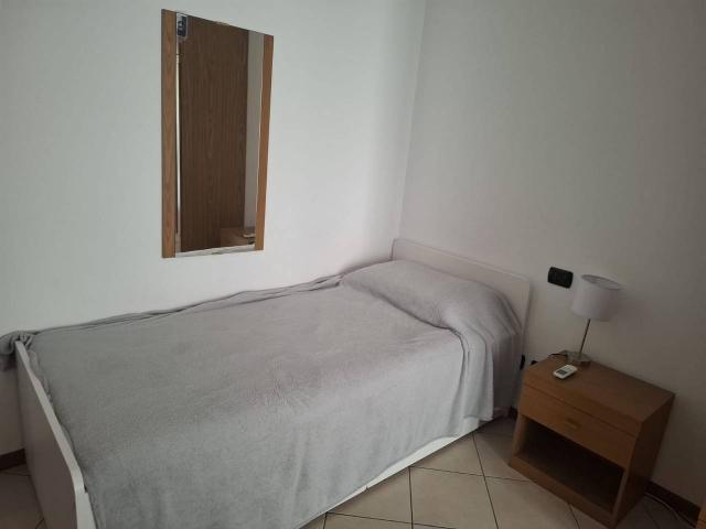 Stanza in appartamento in affitto a Milano