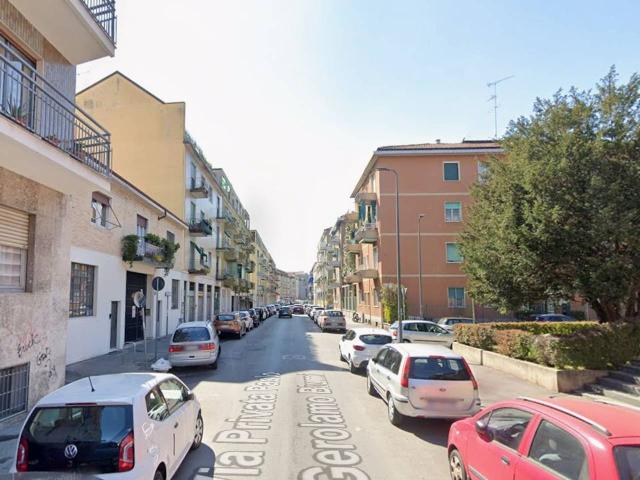 Stanza in appartamento in affitto a Milano