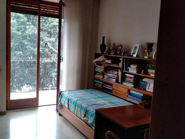 Stanza in appartamento in affitto a Monza