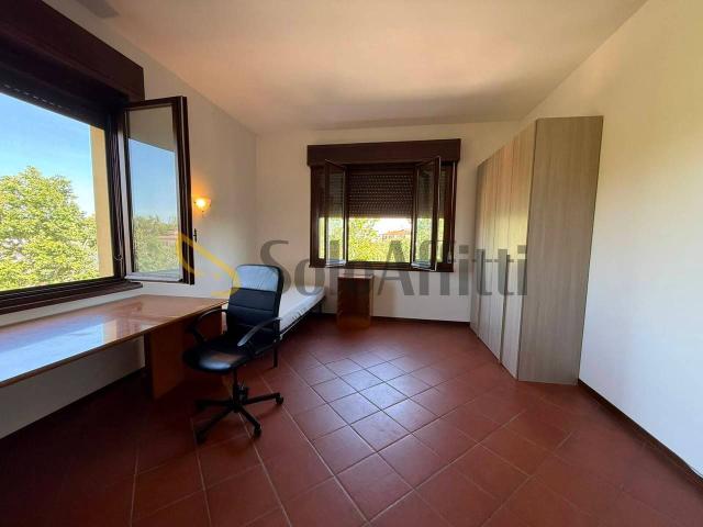 Stanza in appartamento in affitto a Modena