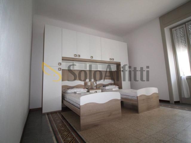 Stanza in appartamento in affitto a Novara